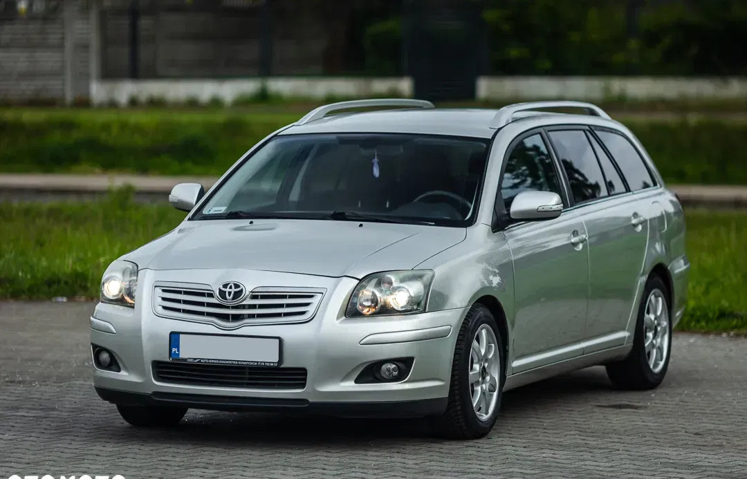 toyota Toyota Avensis cena 18700 przebieg: 152000, rok produkcji 2006 z Gubin